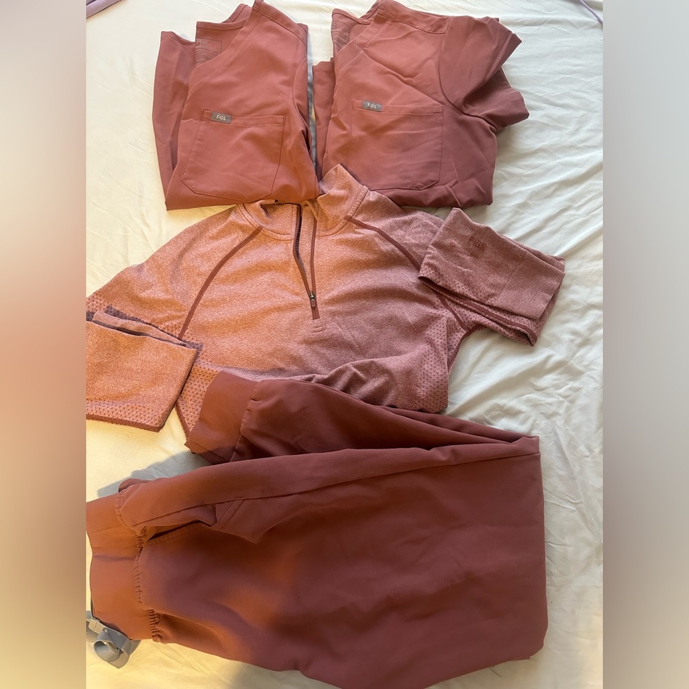 New figs mauve bundle